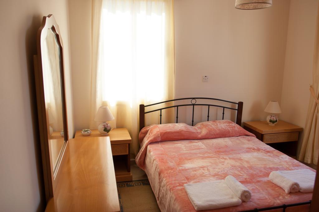 Kyriakos Court Paphos Room photo