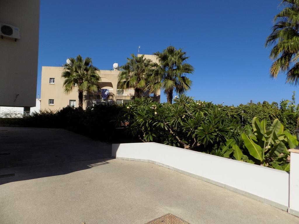 Kyriakos Court Paphos Exterior photo